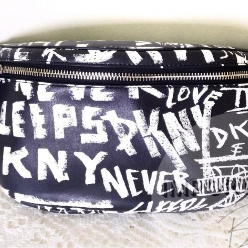DKNY GRAFFITI Crossbody/ Fanny Pack